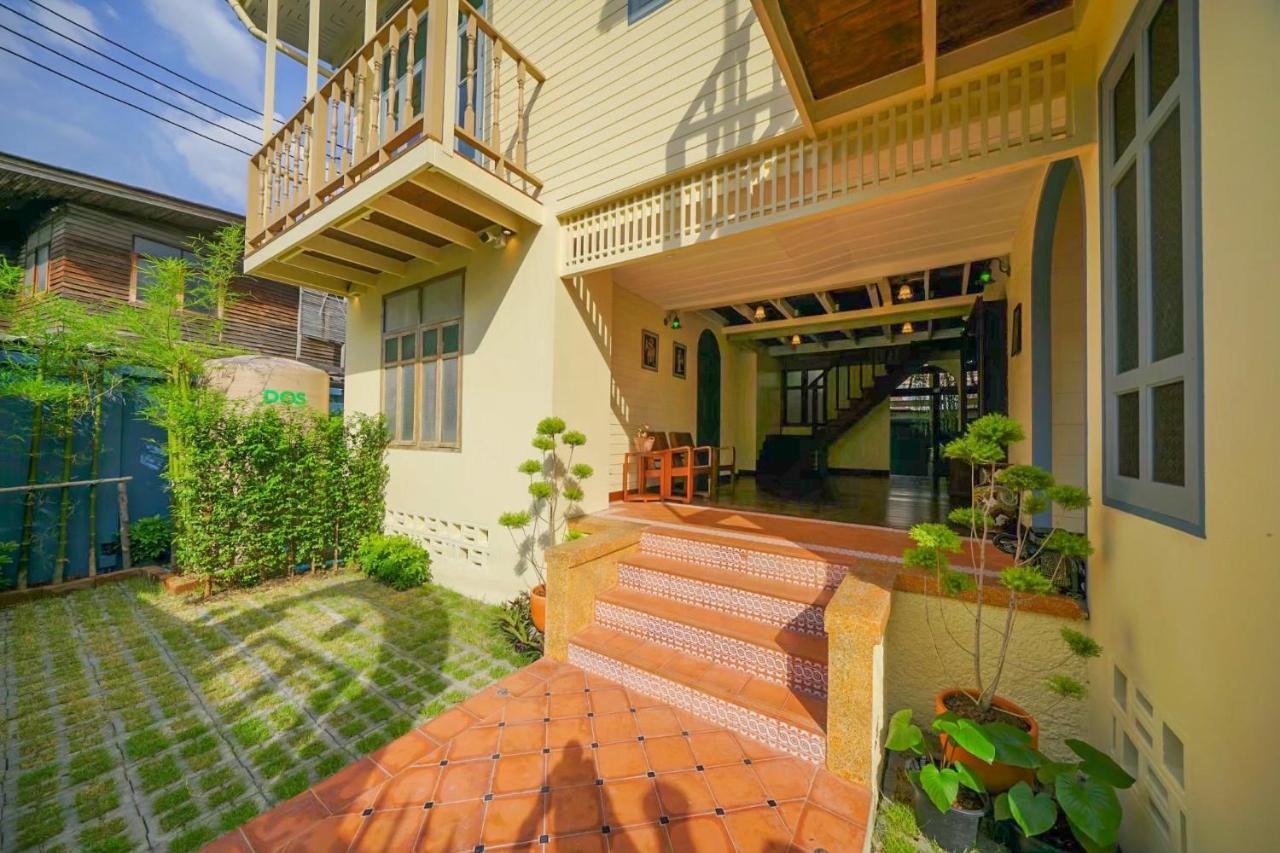 Bed and Breakfast Priya Boutique House Бангкок Экстерьер фото