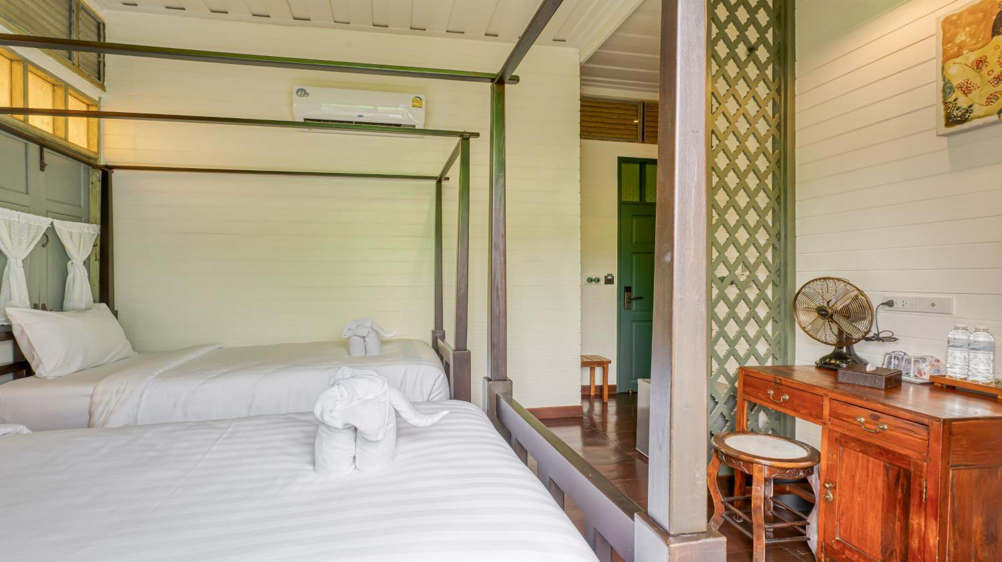 Bed and Breakfast Priya Boutique House Бангкок Экстерьер фото