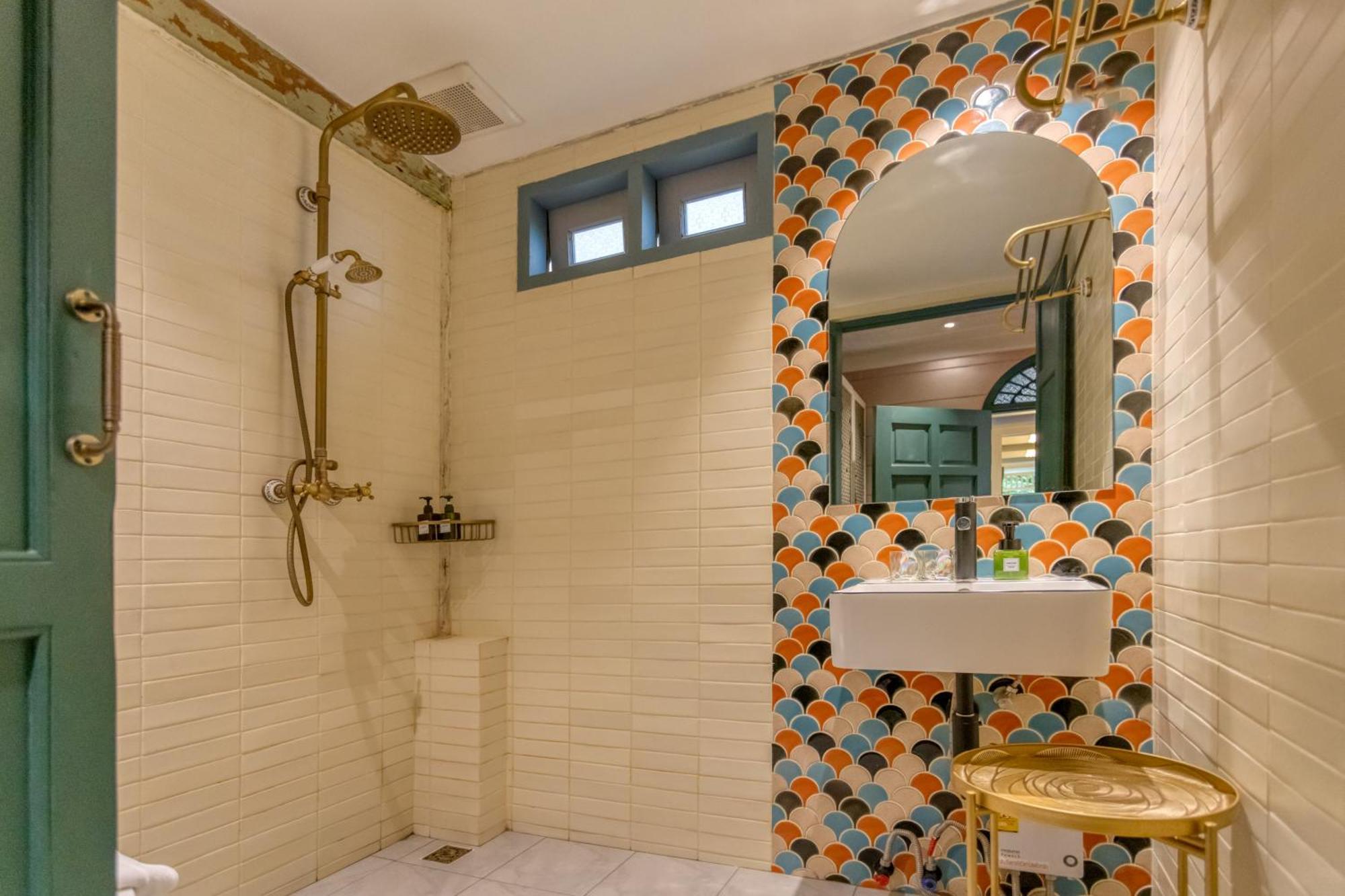 Bed and Breakfast Priya Boutique House Бангкок Экстерьер фото